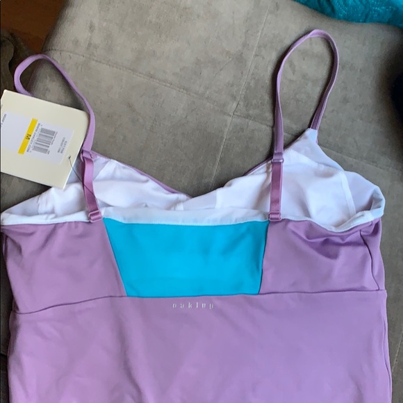 Oakley UV protection lined convert tank - Picture 5 of 6